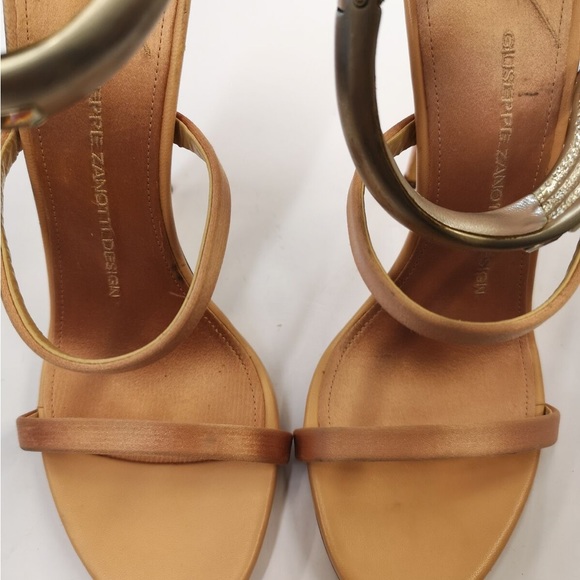 New with defects GIUSEPPE ZANOTTI Satin Ankle Strap Sandals US6 Heel Rhinestones - Picture 7 of 9